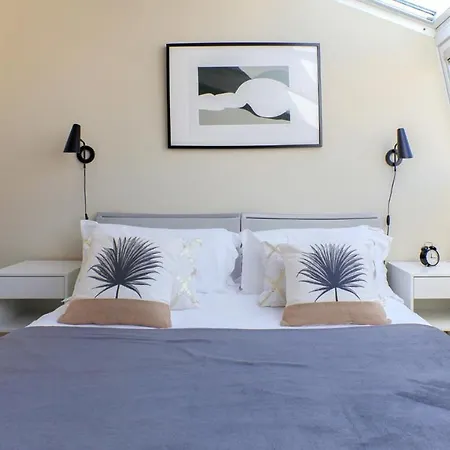 Plum Guide - The Sky Over Milan Apartamento